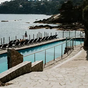 Le Provencal Renove En 2025 - Bord De Hotel Hyères