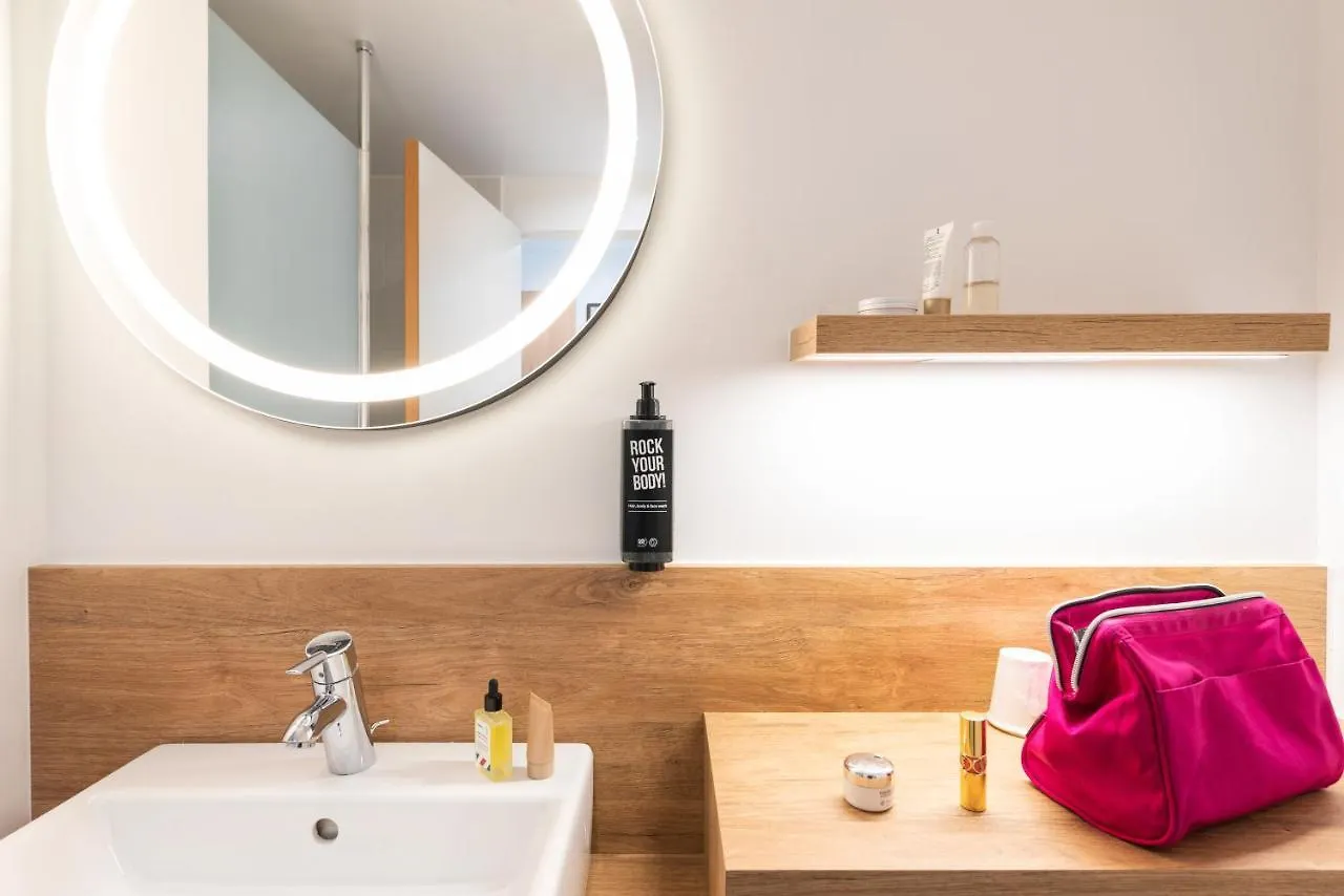 Ibis Lyon Sud Oullins Hotel 3*,  France