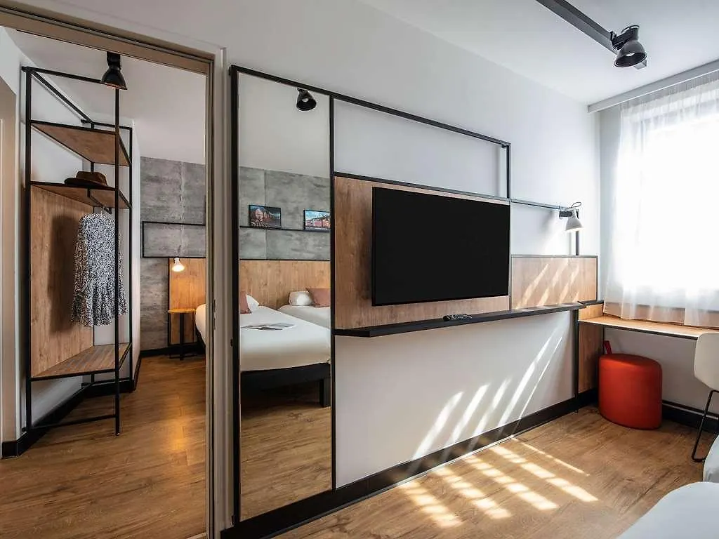 Ibis Lyon Sud Oullins Hotel
